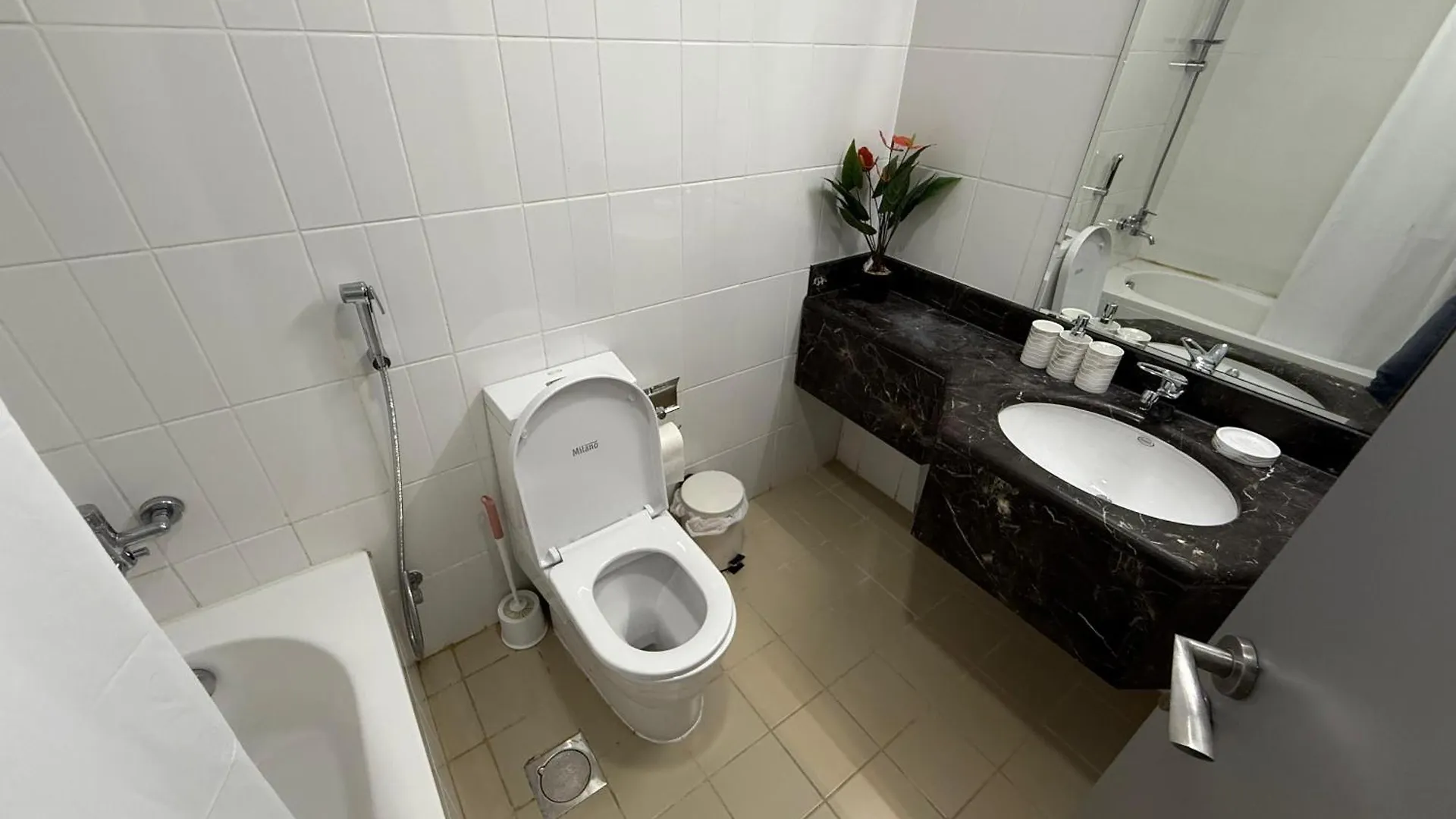 5 Min To Dubai Mall Downtown Dormitory Rooms