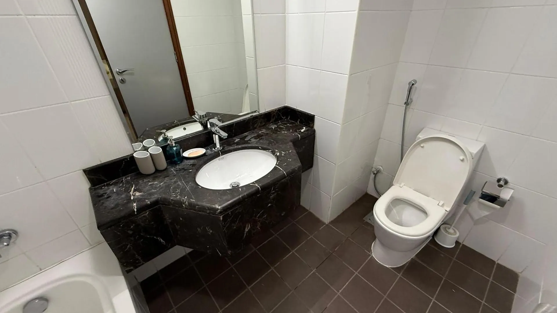Penzion 5 Min To Dubai Mall Downtown Dormitory Rooms
