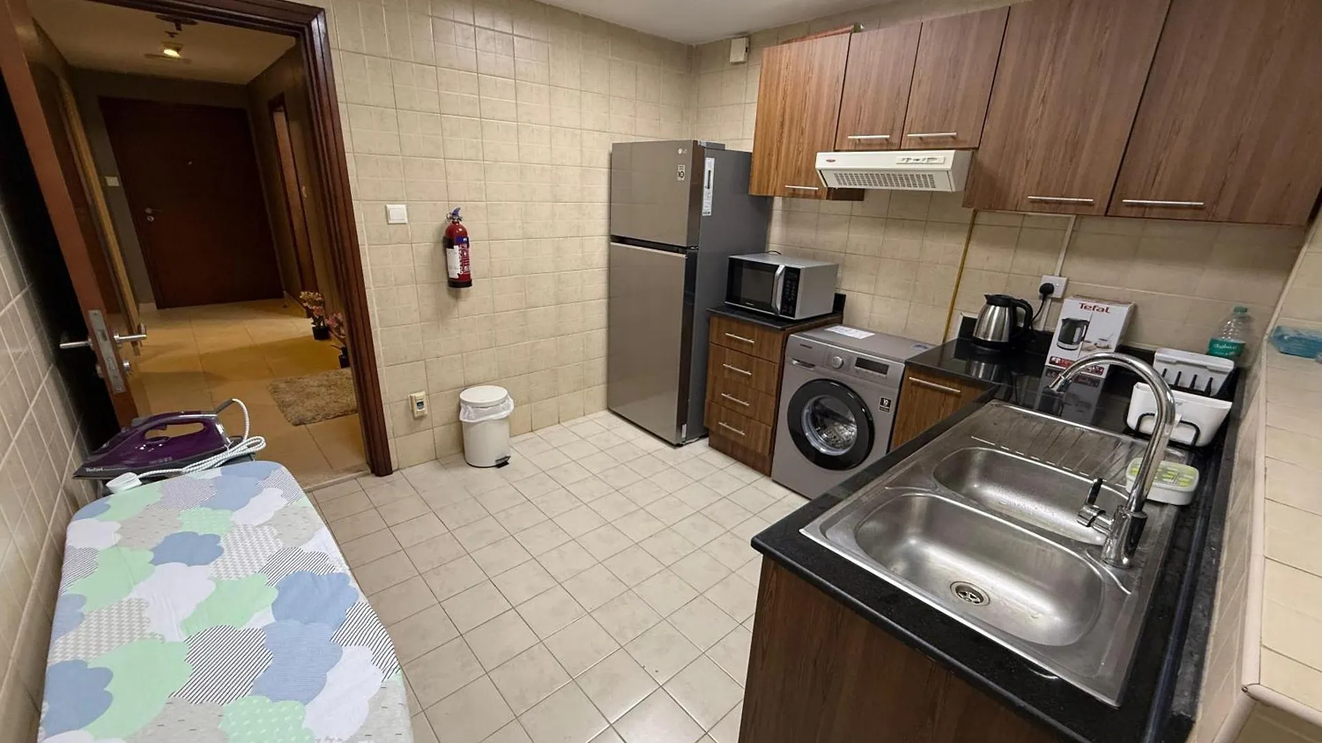 5 Min To Dubai Mall Downtown Dormitory Rooms